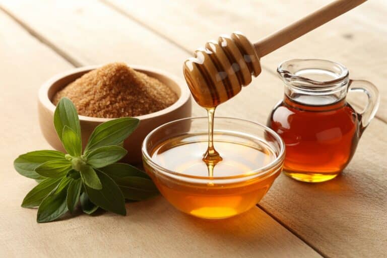 Édulcorants naturels : stévia, érythritol, miel et sirop d'érable