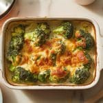 Gratin de brocoli au parmesan doré et gratiné au four