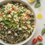 Taboulé de chou-fleur aux herbes fraiches, tomates et concombre